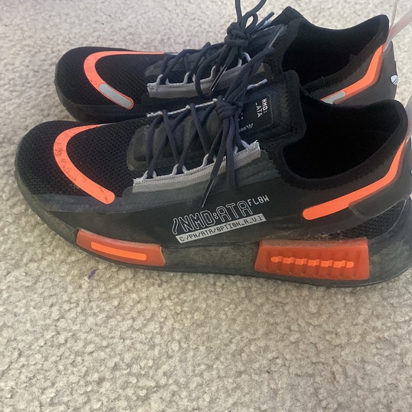 Adidas - Picture 2 of 3